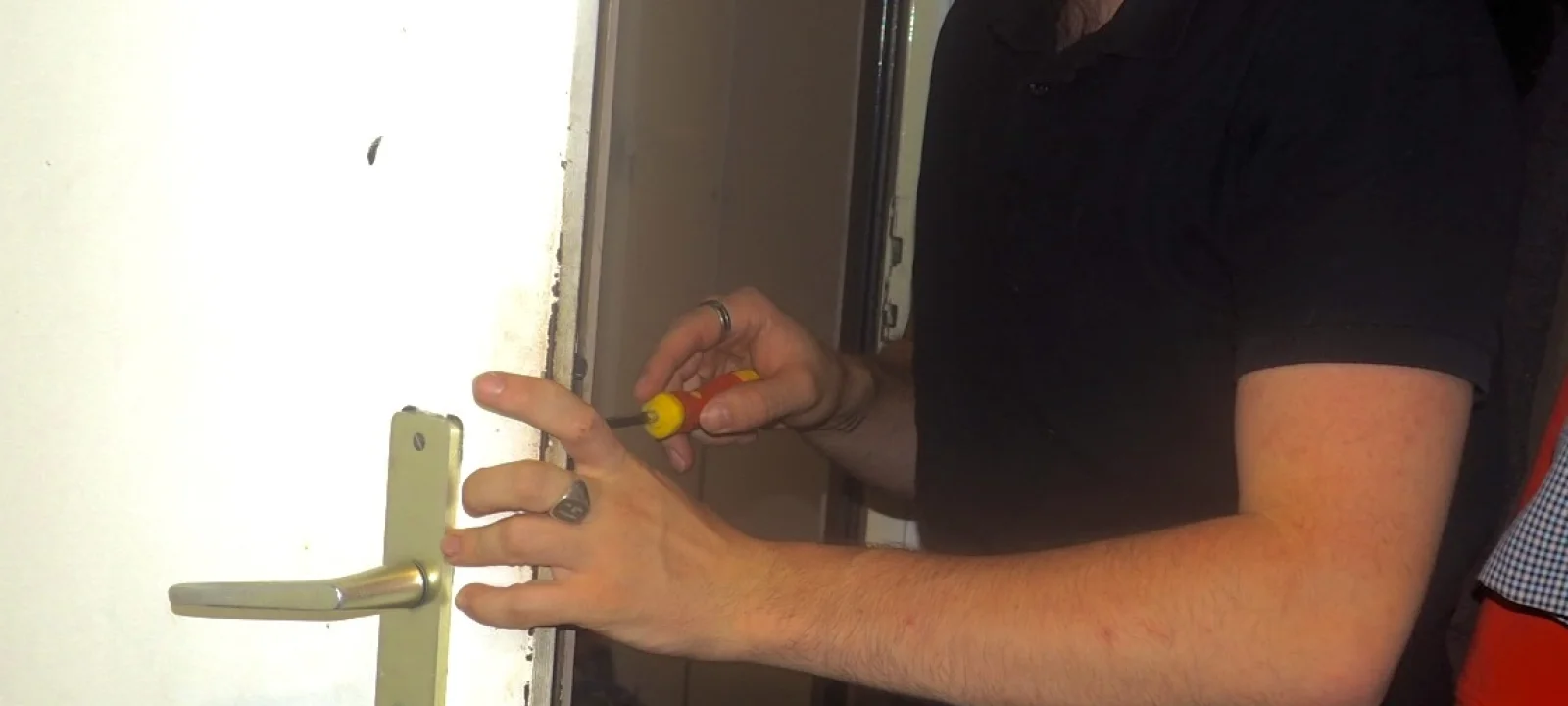 Pose et maintenance en serrurerie, intervention technique, Duvernois Services, Caen et ses alentours